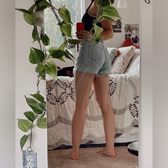 Madewell High-Waisted Curvy Mom Jeans - Picture 9 of 9